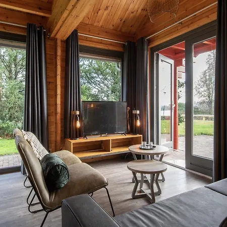 Restyled Wooden Near The Maasduinen Holiday home Arcen