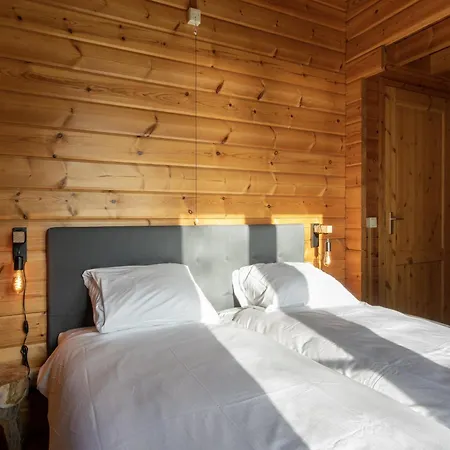 Holiday home Restyled Wooden Near The Maasduinen