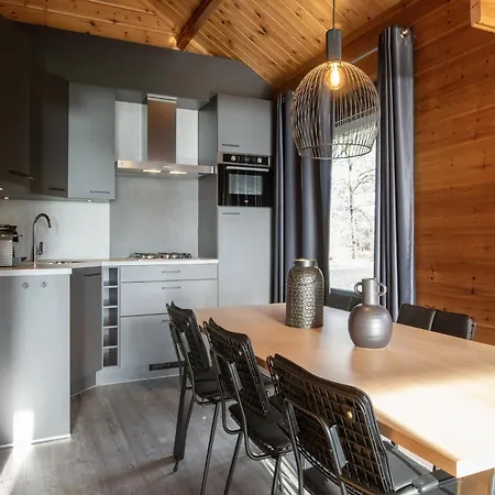 Restyled Wooden Near The Maasduinen Holiday home